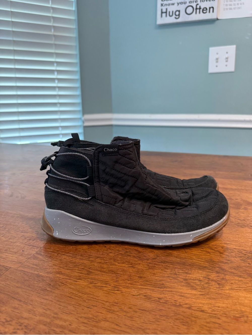 Chaco Borealis Ridge Quilted Waterproof Ankle Boots Black Women's Size 9.5